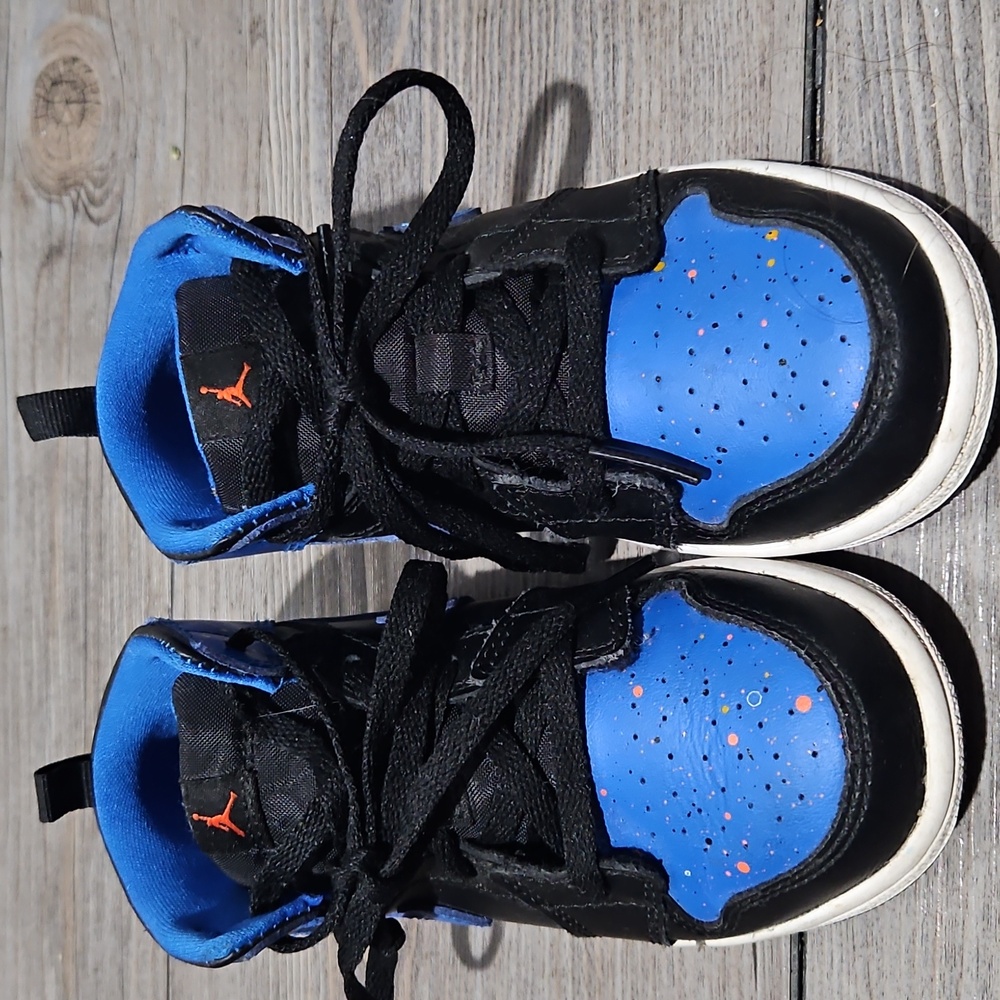 Kids Air Jordan 1 Mid  - Size 10C Paint Splatter Royal Blue, Black And White